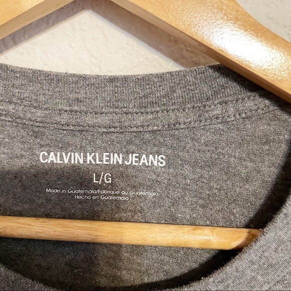 Calvin Klein Basic T Shirt size Large - Picture 3 of 5